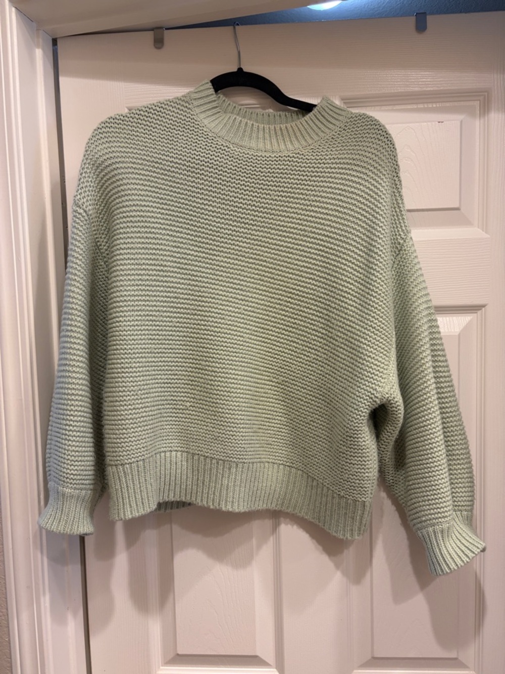 Mango Mint Green Women's Knit Sweater - Classic Crewneck
